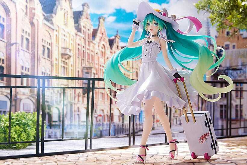 Hatsune Miku GT Project PVC Statue 1/7 Racing Miku 2021: Private Ver. 25 cm Max Factory. Don't miss the dynamic modelling of her hair and outfit