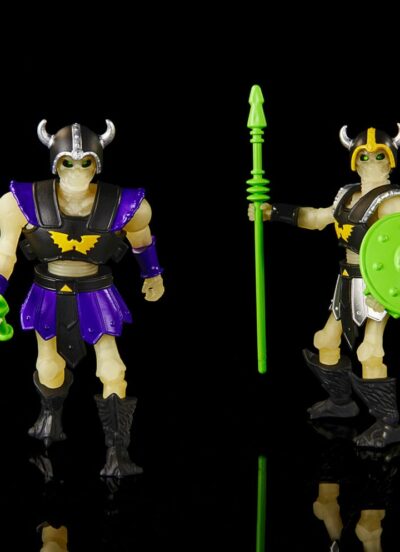 Skeleton Warriors Mattel Masters of the Universe Mattel Origins. Skeletor stands approx. 14 cm tall and comes with Screeech and accessories in a window box.