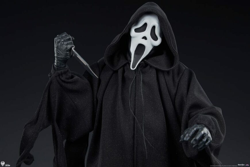 Ghost Face Sideshow Statue 1/4 57 cm PCS Le paure non passano mai di moda! Rendi omaggio al terrore e porta a casa Ghost Face di PCS.