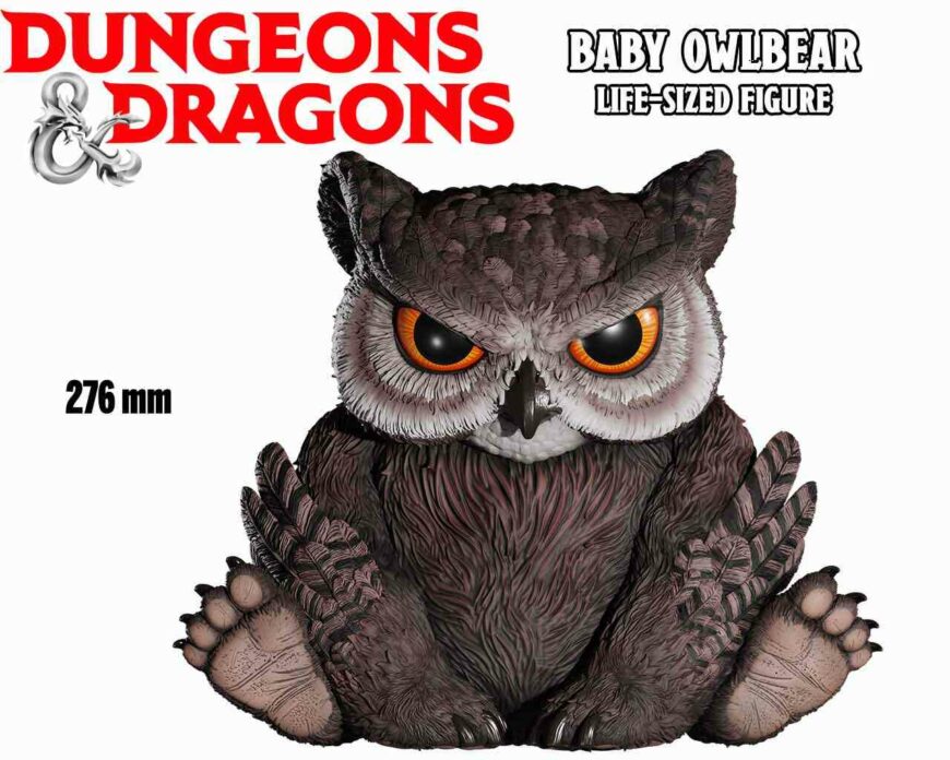 Dungeons & Dragons Baby Owlbear Life Sized Figure Wizkids. A questa altezza questa figura si colloca perfettamente tra i vostri libri di D&D.
