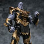 Thanos Endgame Figuarts Figure The Infinity Saga 19 cm Bandai Contenuto del set: Corpo principale, Testa opzionale, Quattro paia di mani opzionali...