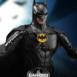 Batman Modern Suit Flash Dynamic 8ction Heroes Action Figure