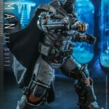 Batman XE Suit Hot Toys Arkham Origins Action Figure 1/6