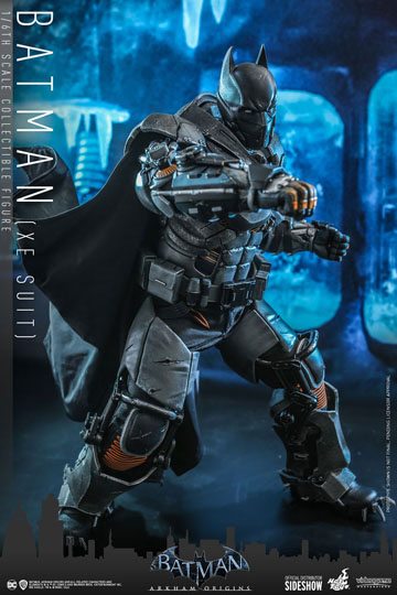 Batman XE Suit Hot Toys Arkham Origins Action Figure 1/6