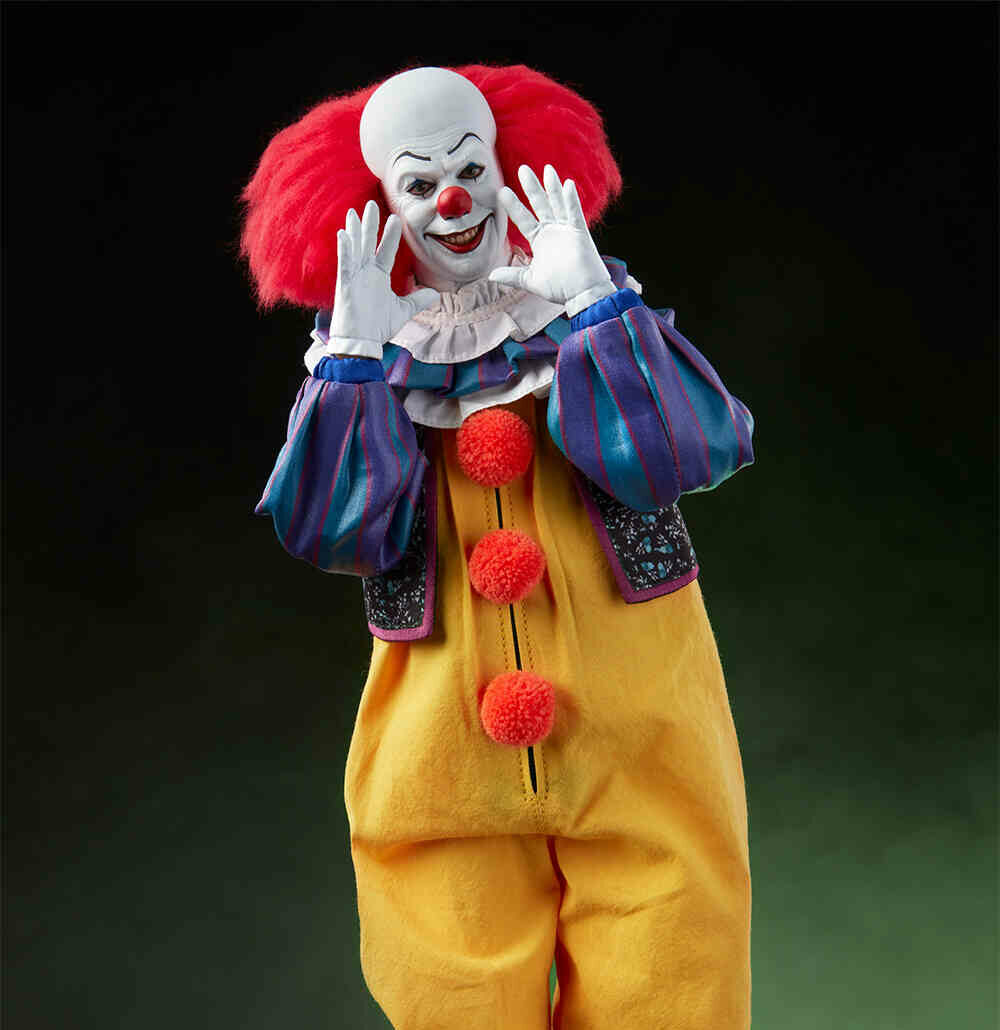 IT 1990 Pennywise Sideshow 1:6 Scale Figure