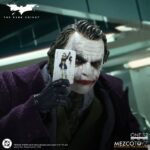 The Dark Knight Action Figure 1/12 Joker 17 cm Mezco