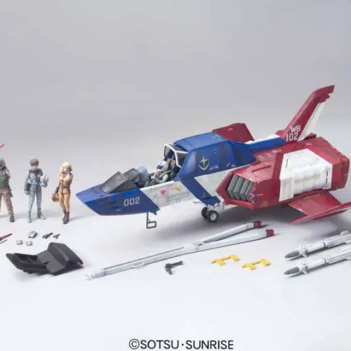 Dopo quasi 10 anni torna disponibile uno dei pezzi più classici della collezione Gunpla dedicata alla serie originale di Gundam: il mitico UCHG FF-X7 CORE FIGHTER 1/35! Il prodotto sarà disponibile da luglio 2026… cogliete al volo l’opportunità di ordinare un kit attesissimo! Il modello include anche le mini figure di Amuro Ray ed altri soggetti, nonché varie decalcomanie.