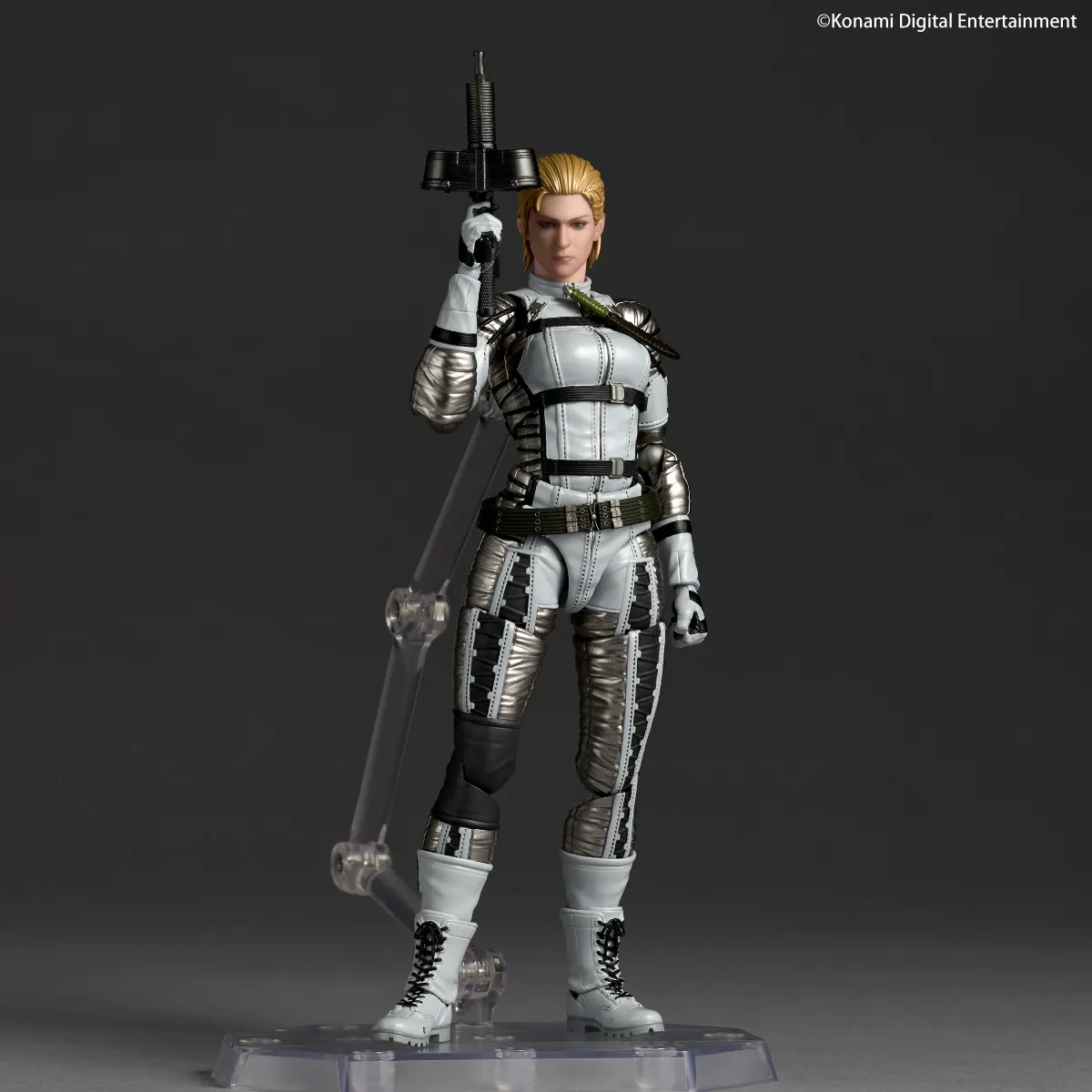 Revoltech A.y. Metal Gear Solid Delta The Boss Action Figure kaiyodo