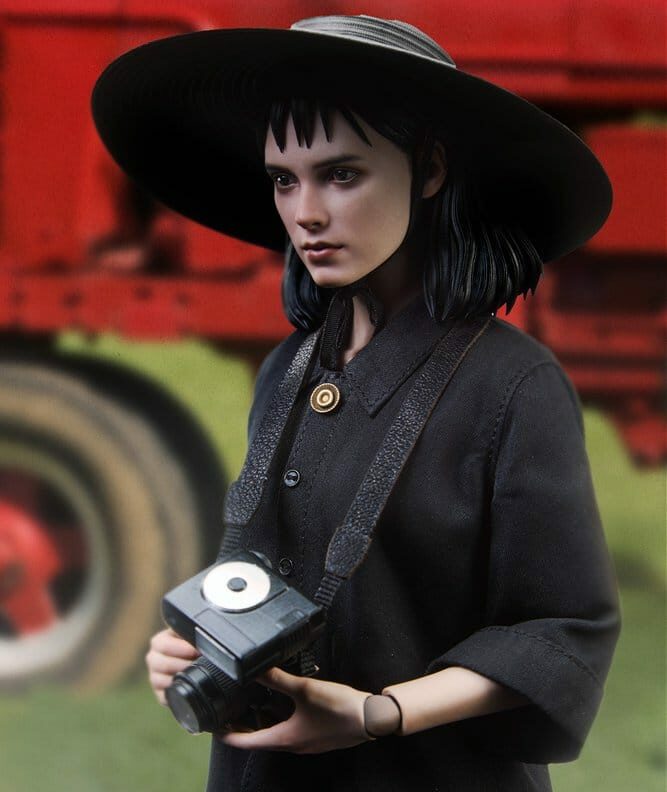 Beetlejuice Action Figure 1/6 Lydia Deetz 25 cm