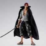 Dall'anime TV ONE PIECE, Shanks visto durante la Guerra del Vertice di Marineford arriva! Oltre a una gamma impressionante di articolazioni che ricrea la grande varietà di pose d'azione di Shanks, include anche parti espressive ricche e un cappello di paglia per ricreare scene della serie! [Contenuti del set] Figura principale, 4 parti facciali intercambiabili, 2 tipi di parti intercambiabili della mano destra, Cappello di Paglia (con parte della mano attaccata), Grifone (guaino), Grifone (disegnato), Mantello (tessuto) [Parti bonus] Scimmia D. Luffy - Guerra della Cima - parte facciale intercambiabile